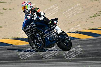 media/Mar-25-2024-Moto Forza (Mon) [[8d4319bd68]]/4-Novice Group/Session 1 (Turns 9 and 10)/